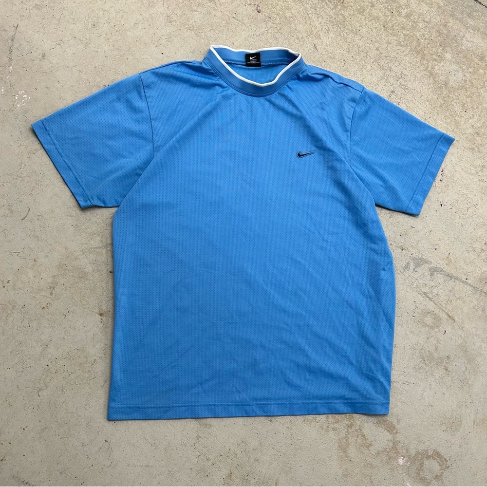 Vintage 90s Nike Athletic Mesh Embroidered Logo T-shirt Men’s Blue Short Sleeve